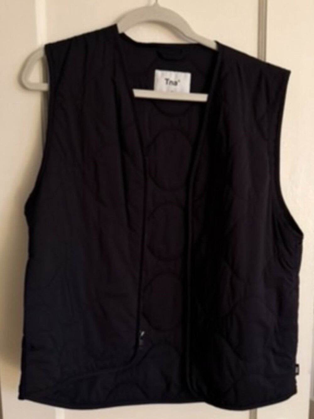 Aritzia TNA Black Quilted River Vest